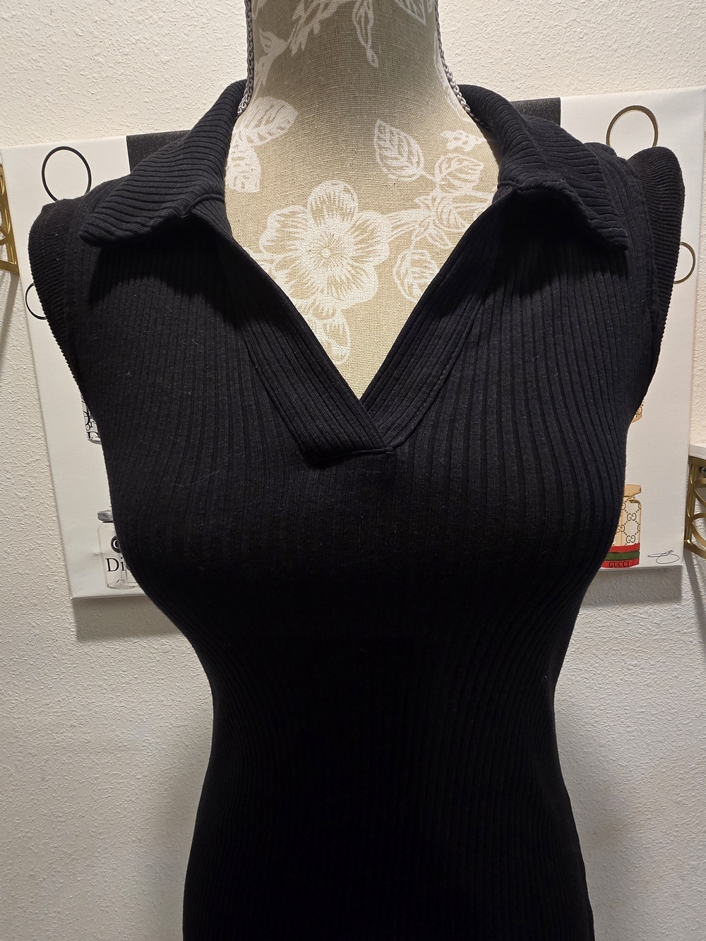 M Sleeveless Ribbed V-Neck Polo Dress - Black